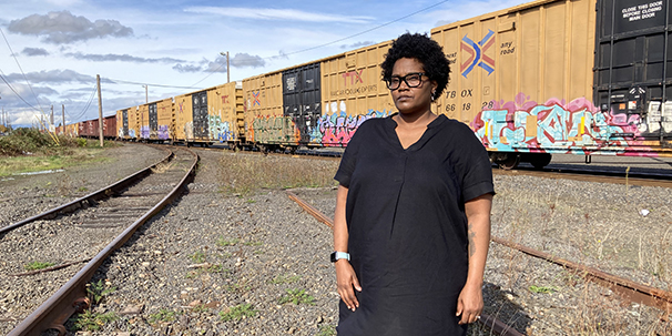 Arjorie_w_Trains_IMG_9602_606pxW