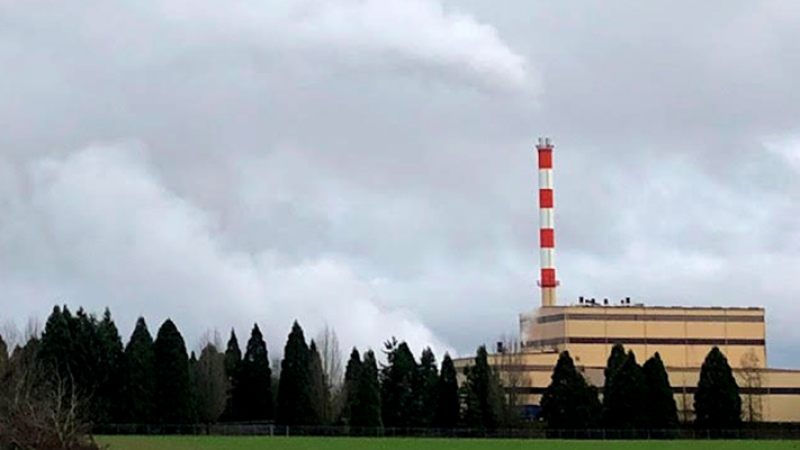 Covanta Marion CovantaSmokestack_NearRoad_01-CROP-Close-ADJ_ForAirQualitPage_800x400px